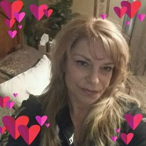 Meet your Posher, Lina